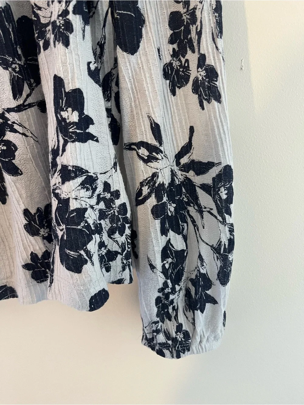 Lucky Brand Black Floral Boho Long Sleeve Peasant Blouse Medium